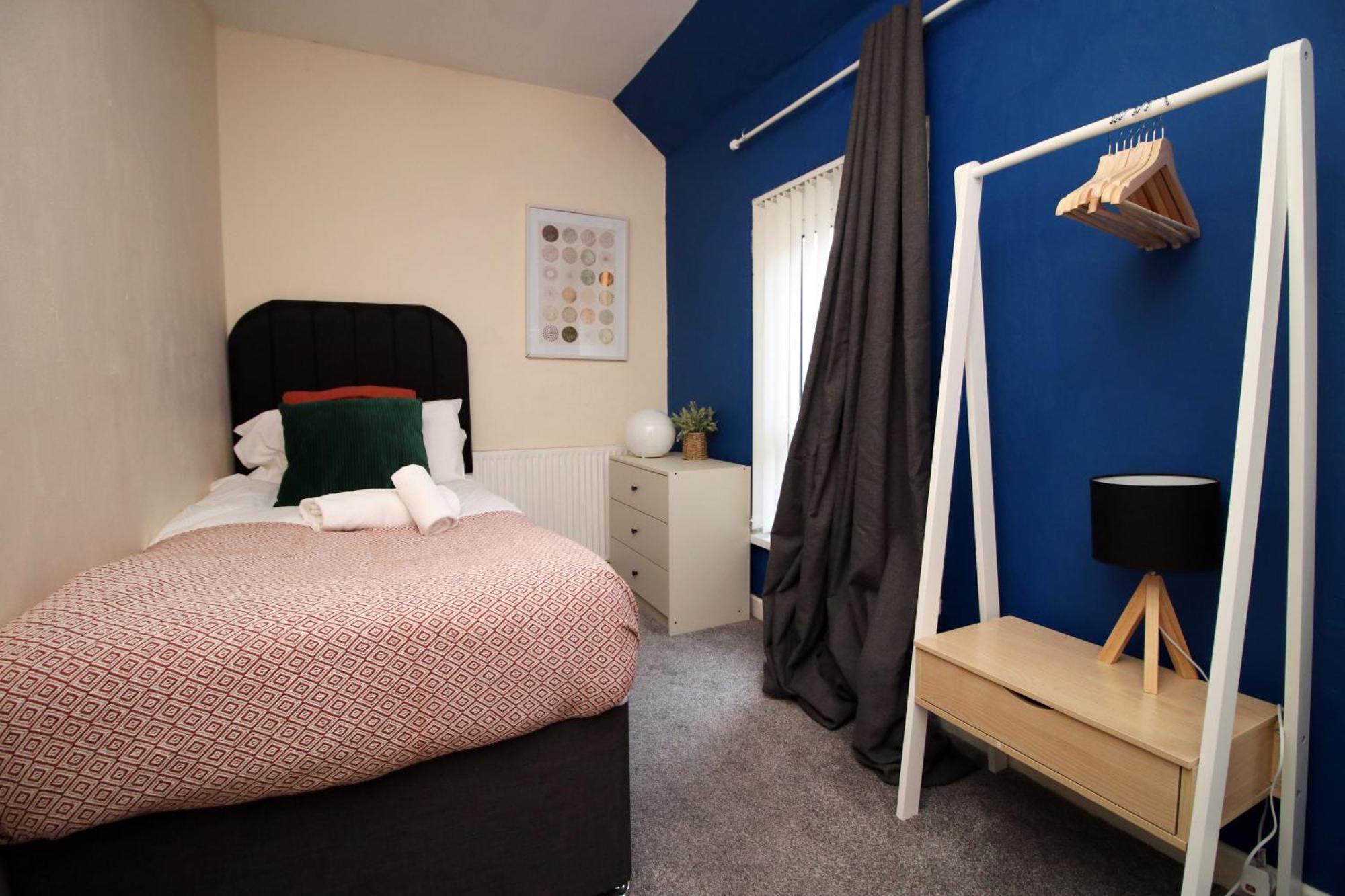 Cosy 3Br Home, Scenic Views, Ideal For Walks & Work Abertillery Exteriör bild