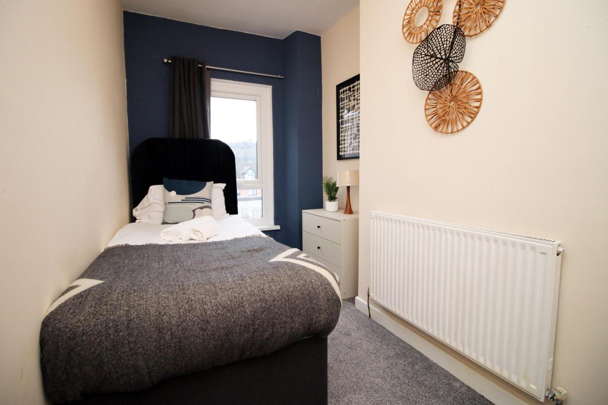 Cosy 3Br Home, Scenic Views, Ideal For Walks & Work Abertillery Exteriör bild