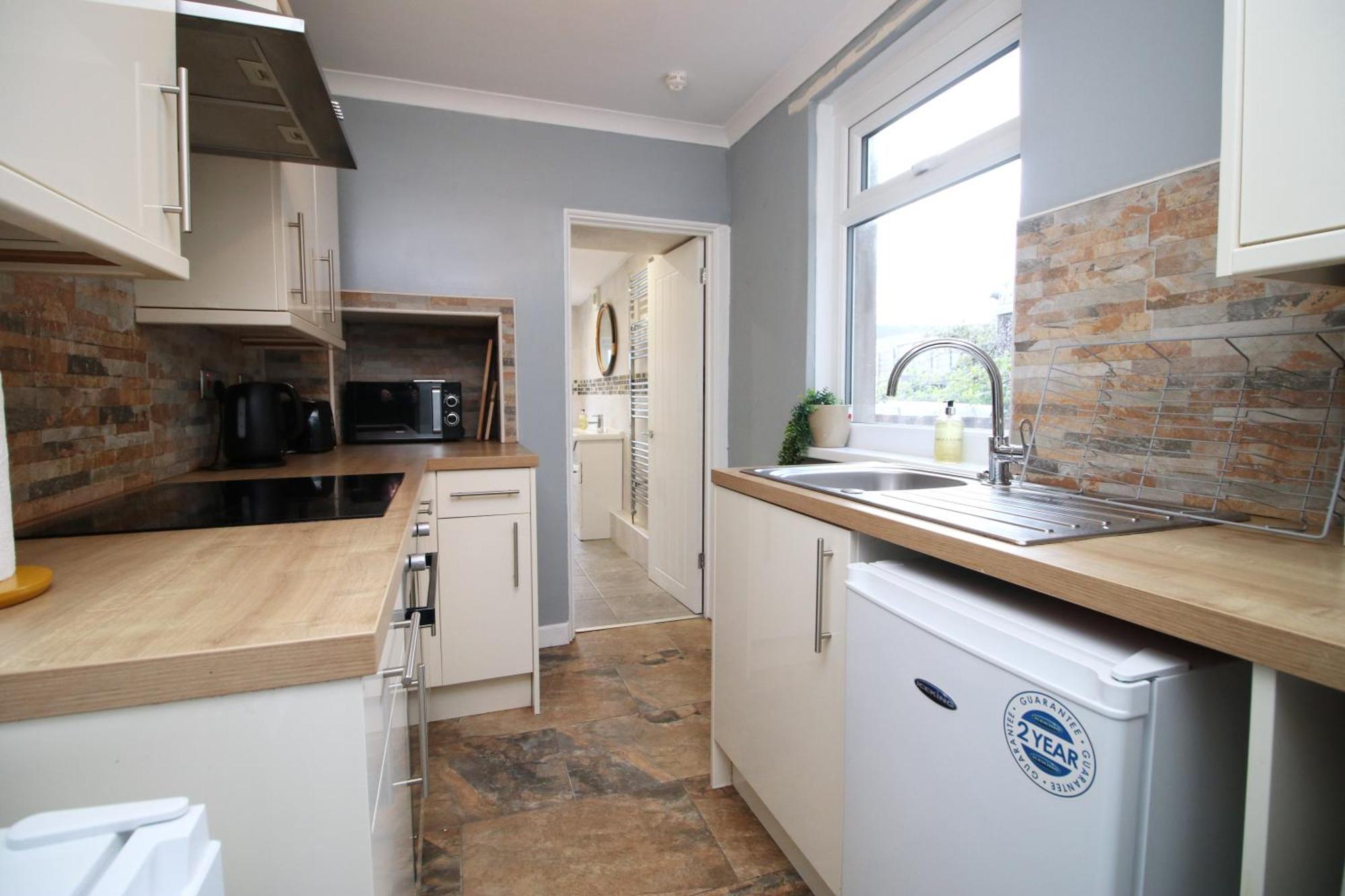 Cosy 3Br Home, Scenic Views, Ideal For Walks & Work Abertillery Exteriör bild